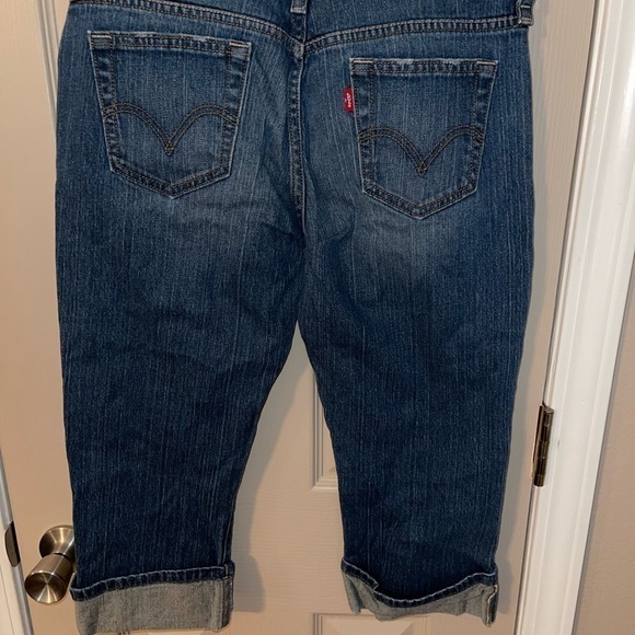 Levi’s 515 Capri With Cuffed Hem - Picture 12 of 12